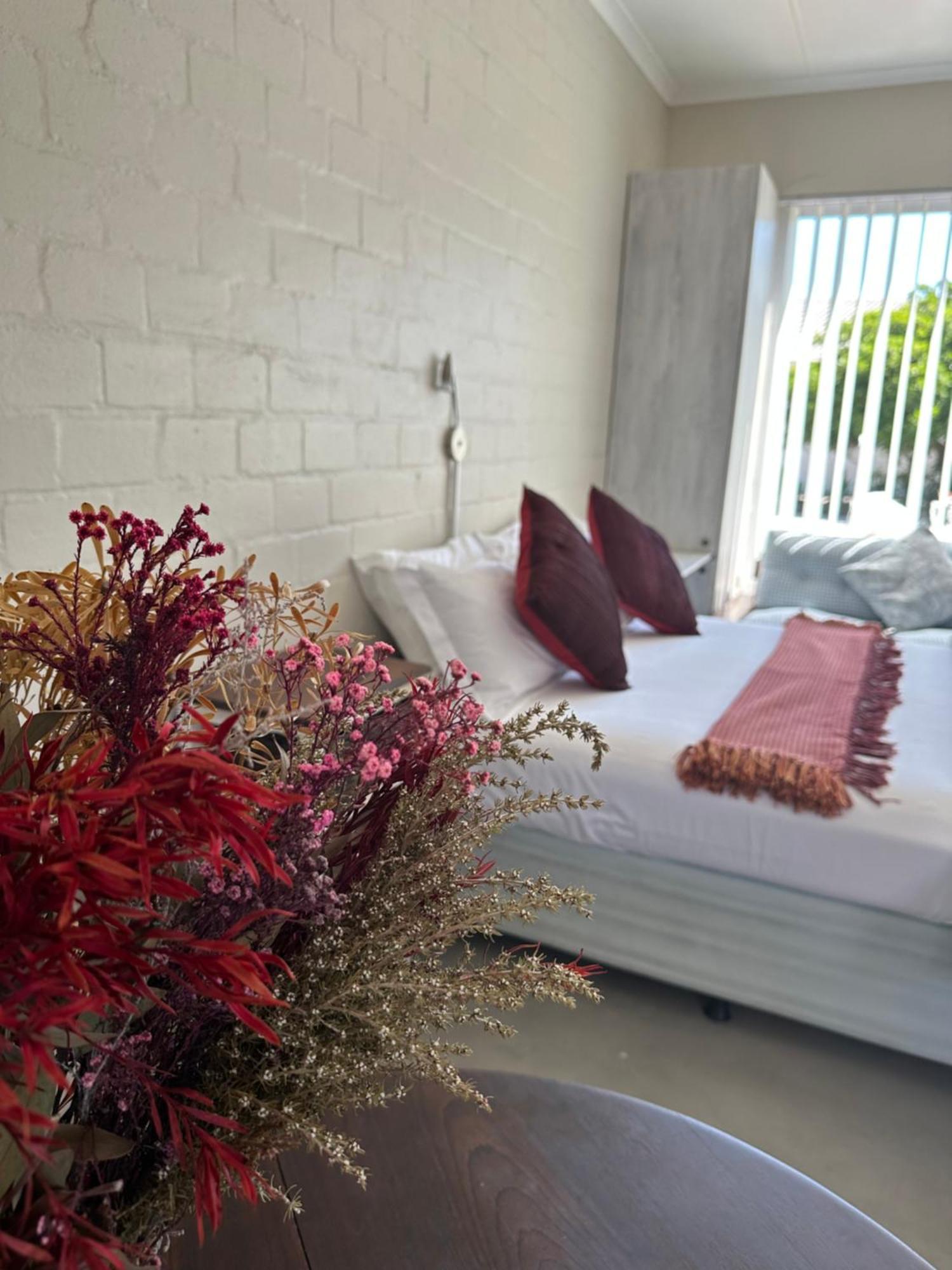 Westbed Hotel Langebaan Eksteriør billede